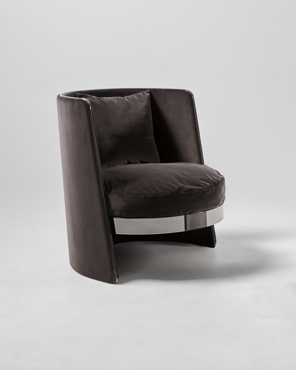 Armchairs / official image