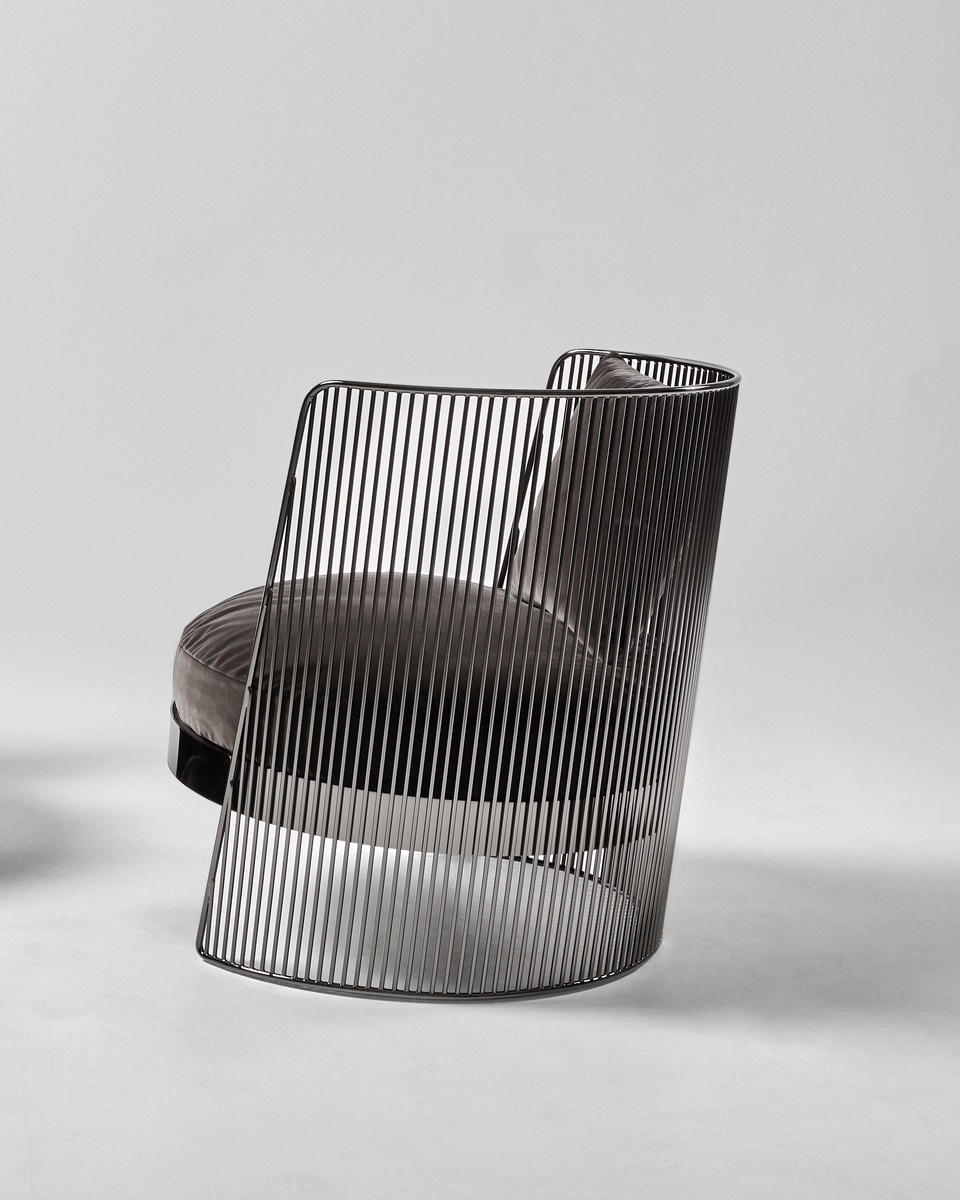 Armchairs / official image