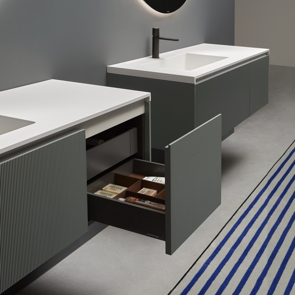 Drawer equipment / official image