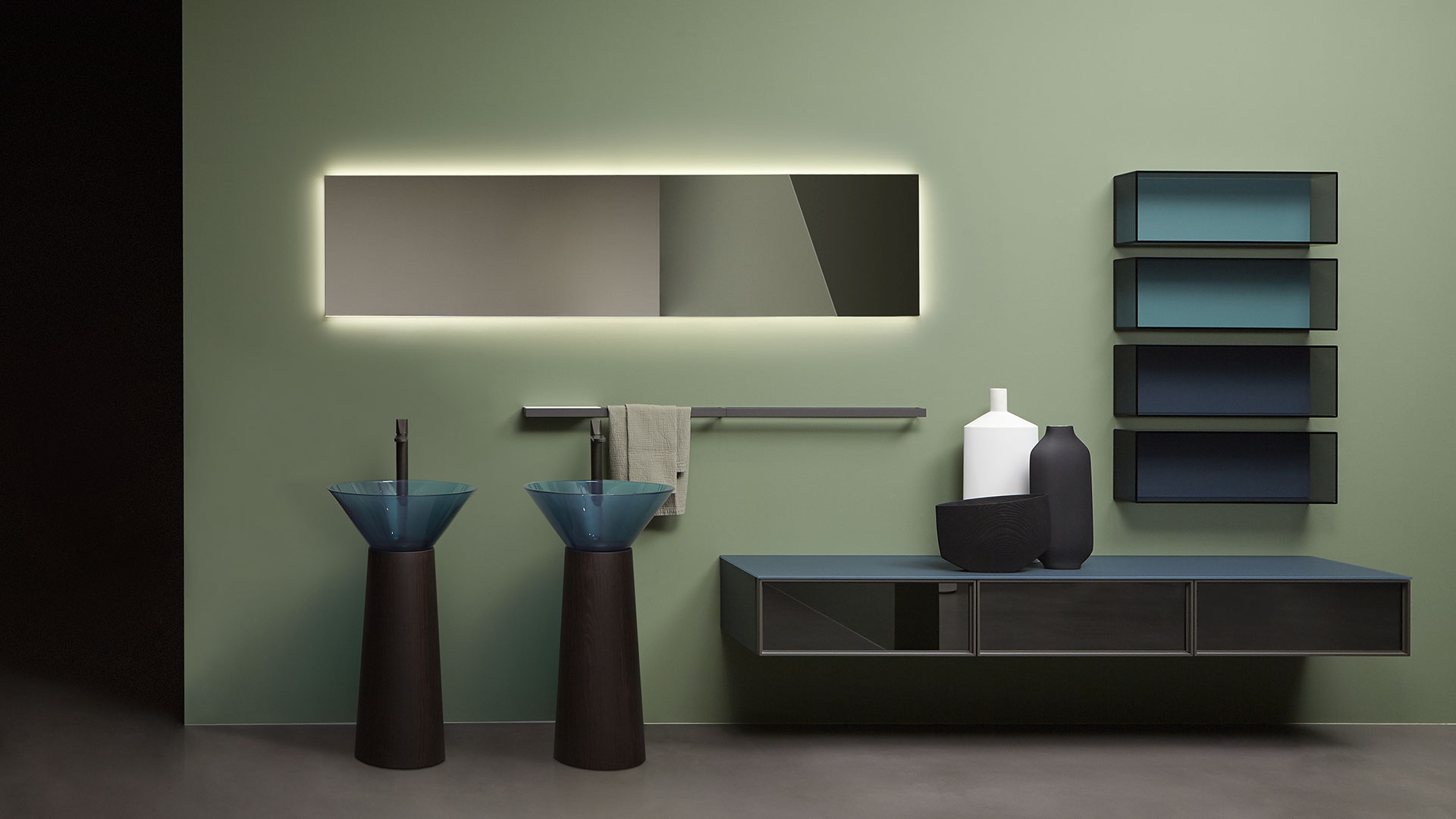 Mirrors / official image