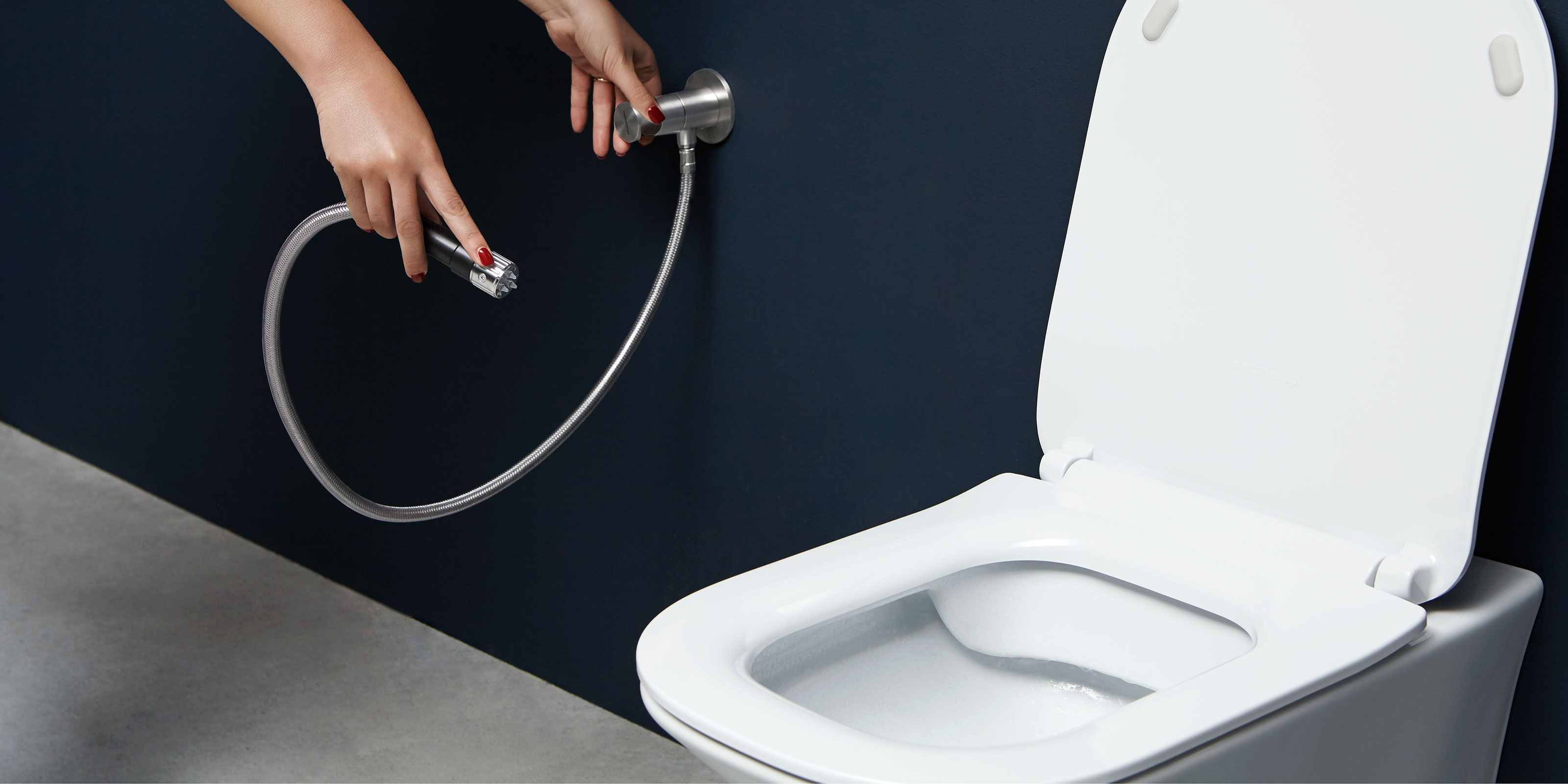 Sanitary Ware + Accessories / official image