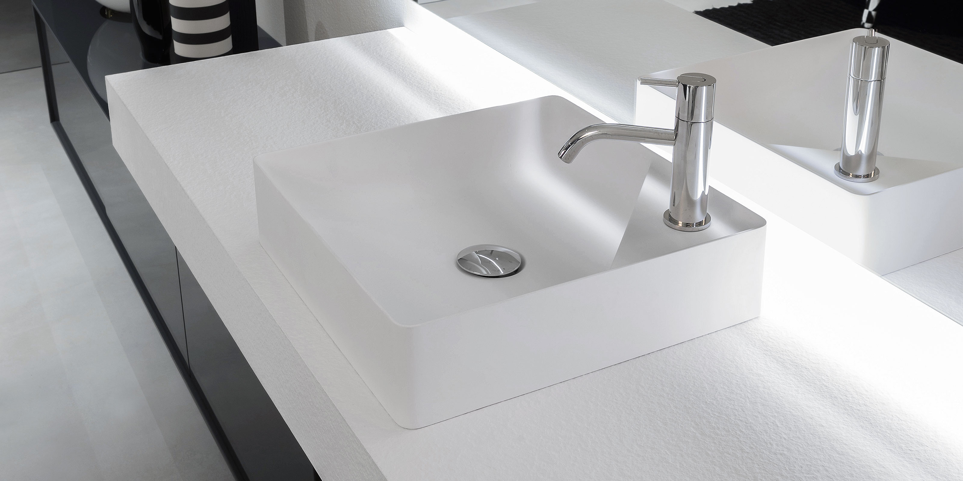 Simplo top mount