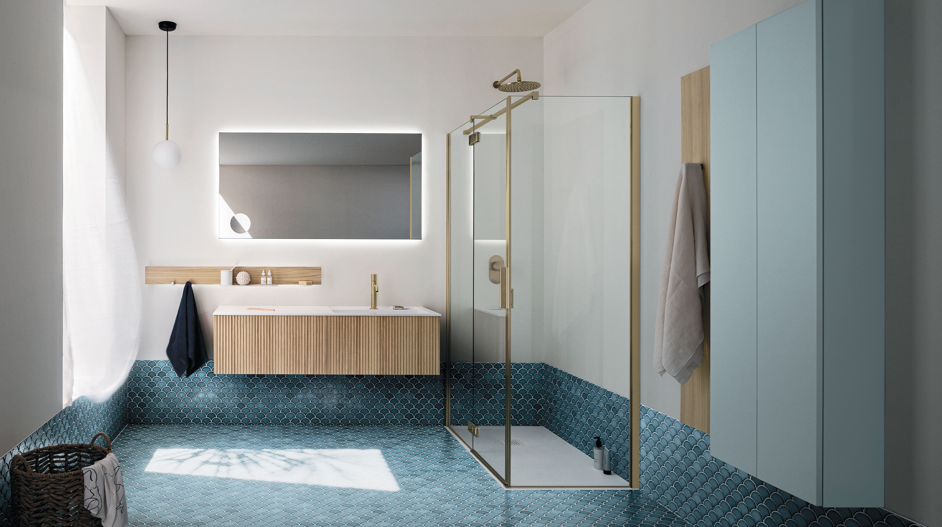 Magnifying mirrors / official gallery