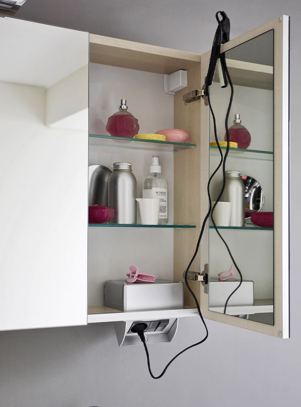Storage mirror units / official gallery
