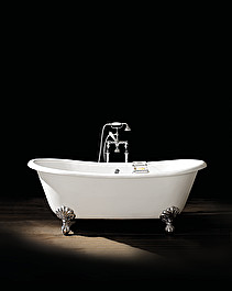 Admiral 172 Bathtub