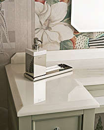 Cube Free-standing soap dispenser