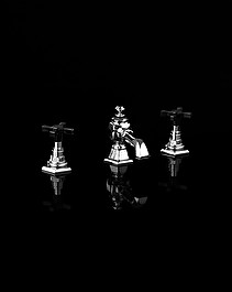 Jubilee Black Cross bidet set