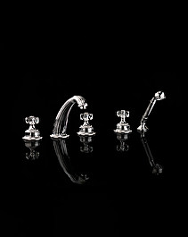 King 5 hole bathtub mixer