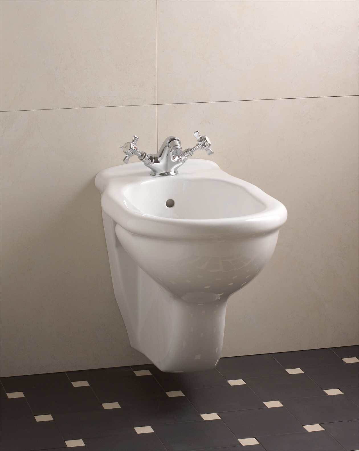 New Etoile wall-hung Bidet