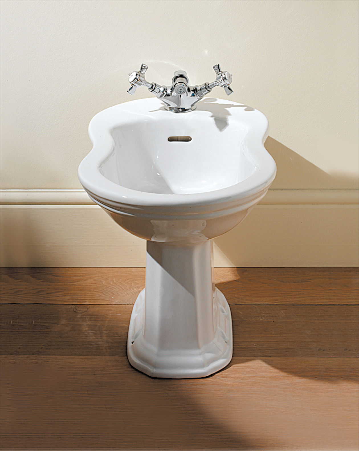 Oxford bidet