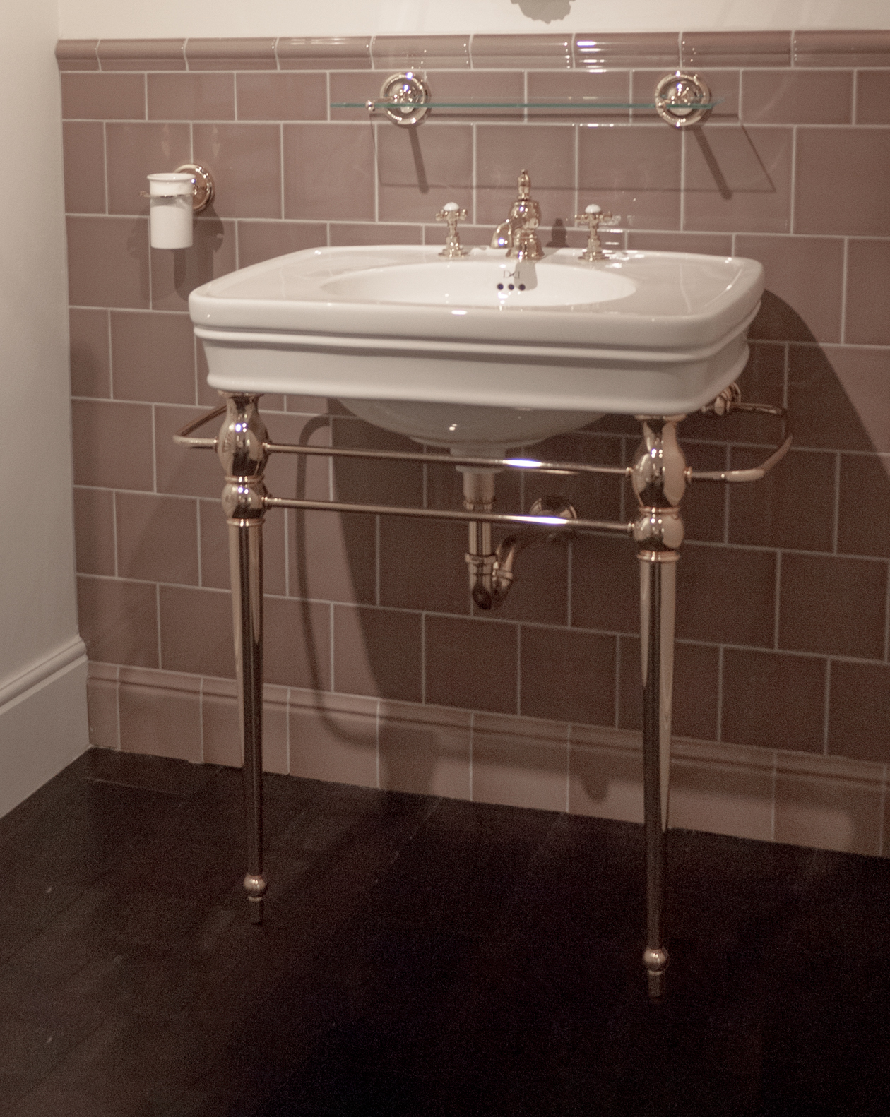 Rose console