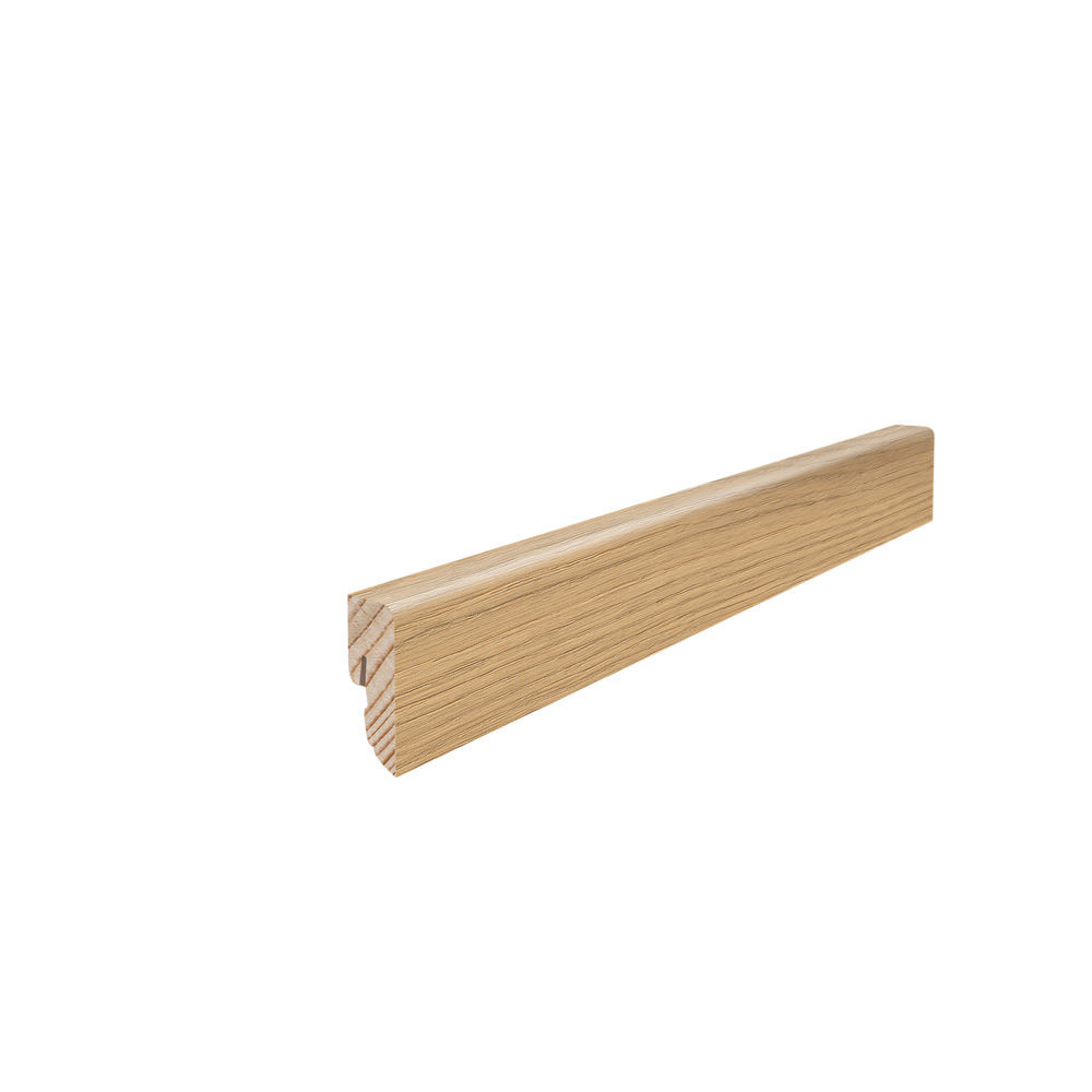 Skirting with solid wood core