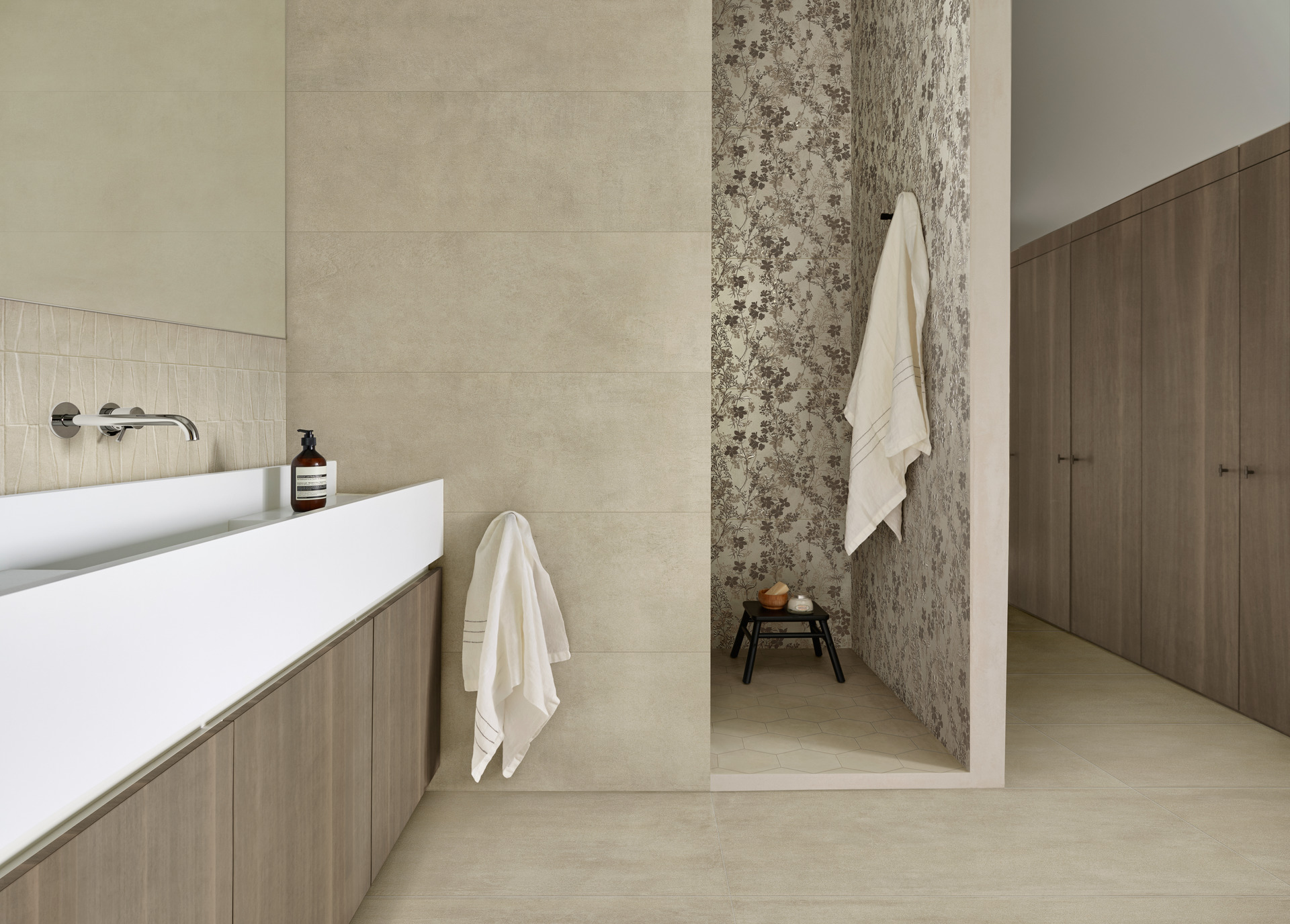 Cementum Wall / интерьер